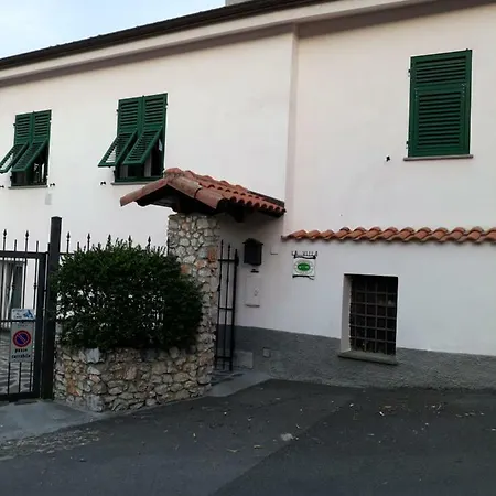 La 3* Λα Σπέτσια